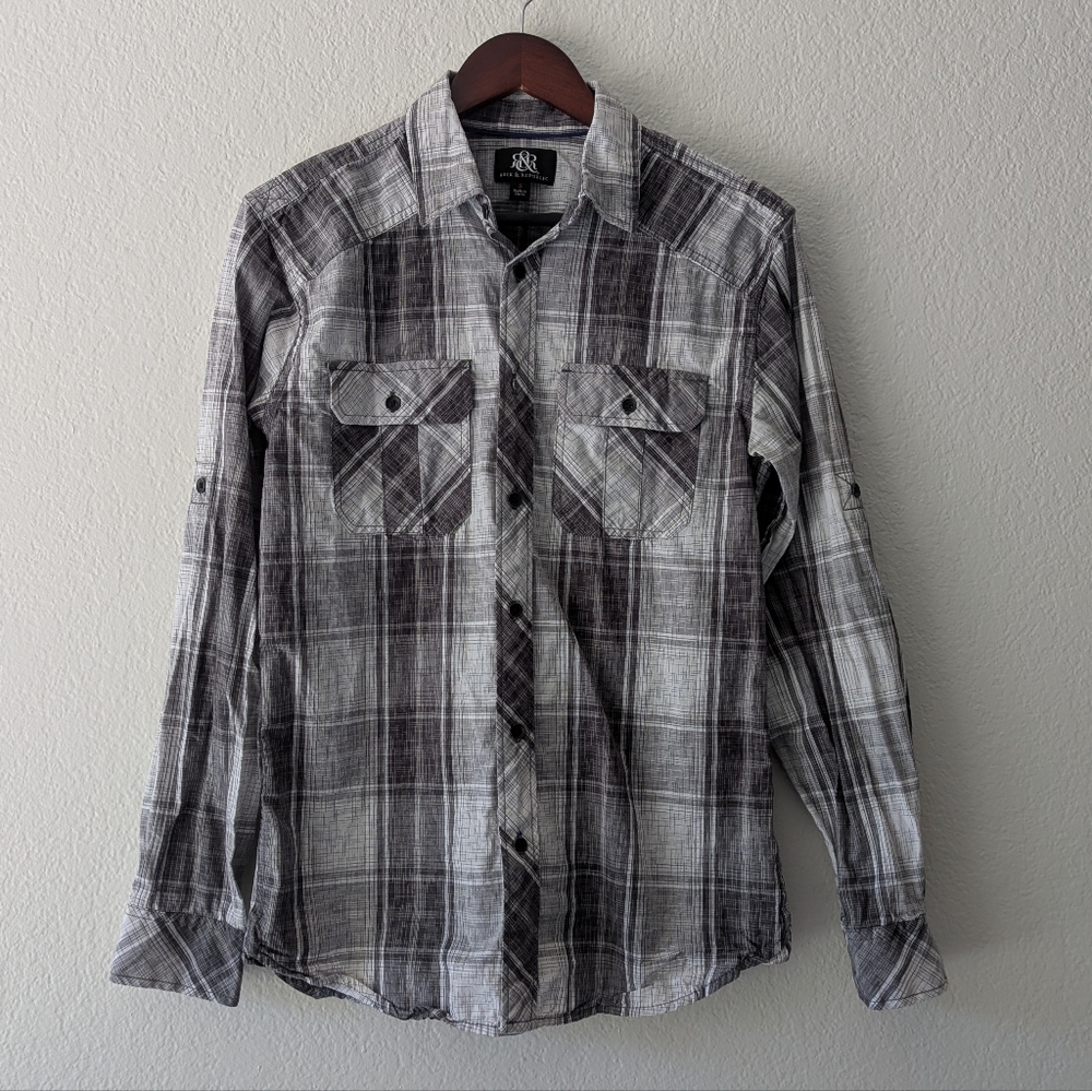 Rock & Republic Men's Long Sleeve Button Up Gray Plaid Roll Tab Size S